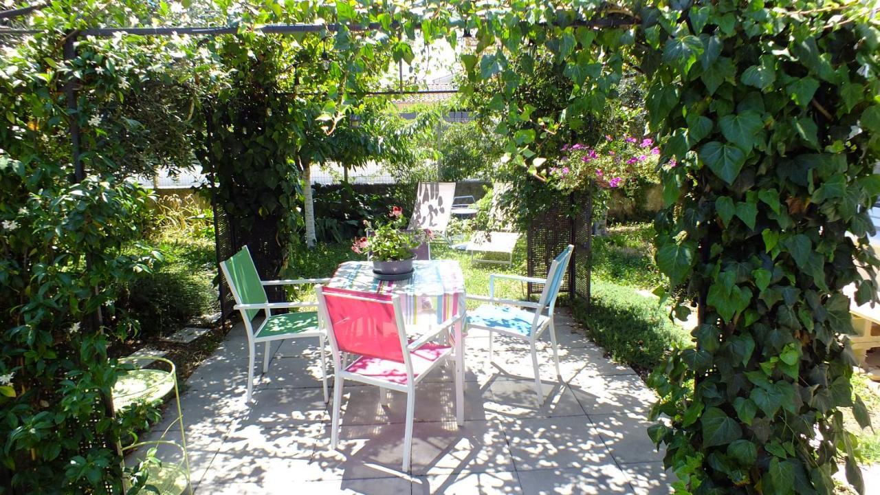 La Maison Sous L'Olivier Villa Morieres-les-Avignon Esterno foto