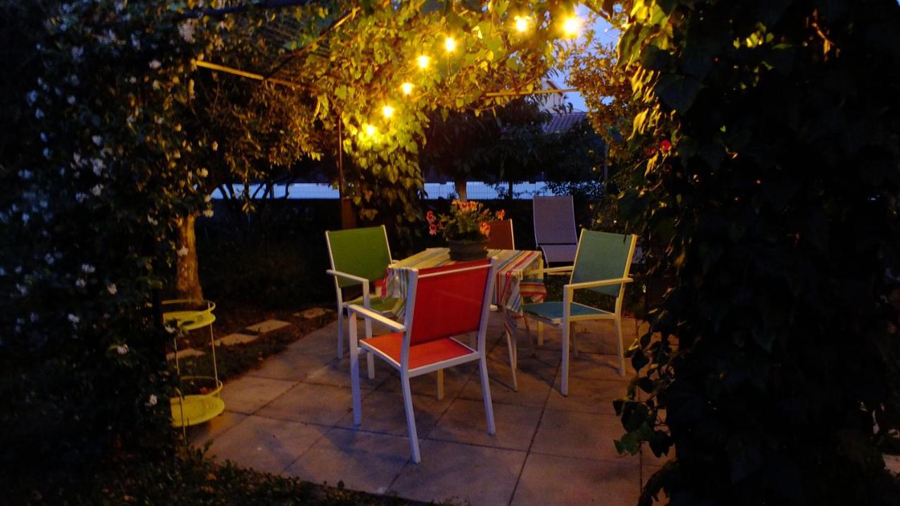 La Maison Sous L'Olivier Villa Morieres-les-Avignon Esterno foto